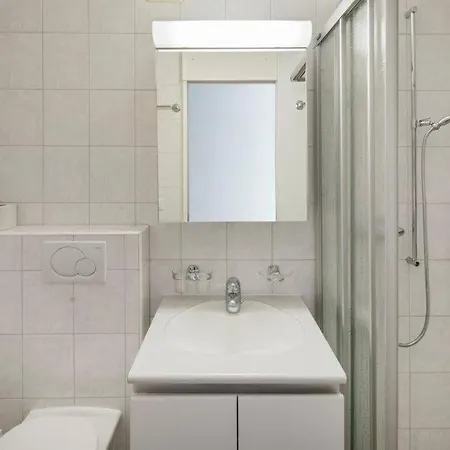 Apartament Cristal 40 *